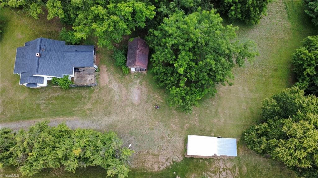 Stick/Site Built at 1940 Darwick Road, Winston-Salem NC 27127, Winston-Salem, photo 2 of 23