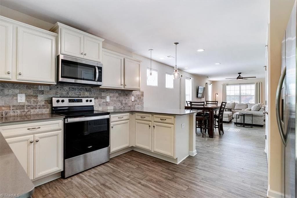 Stick/Site Built at 3807 Copperfield Court, High Point NC 27265, photo 16 of 38