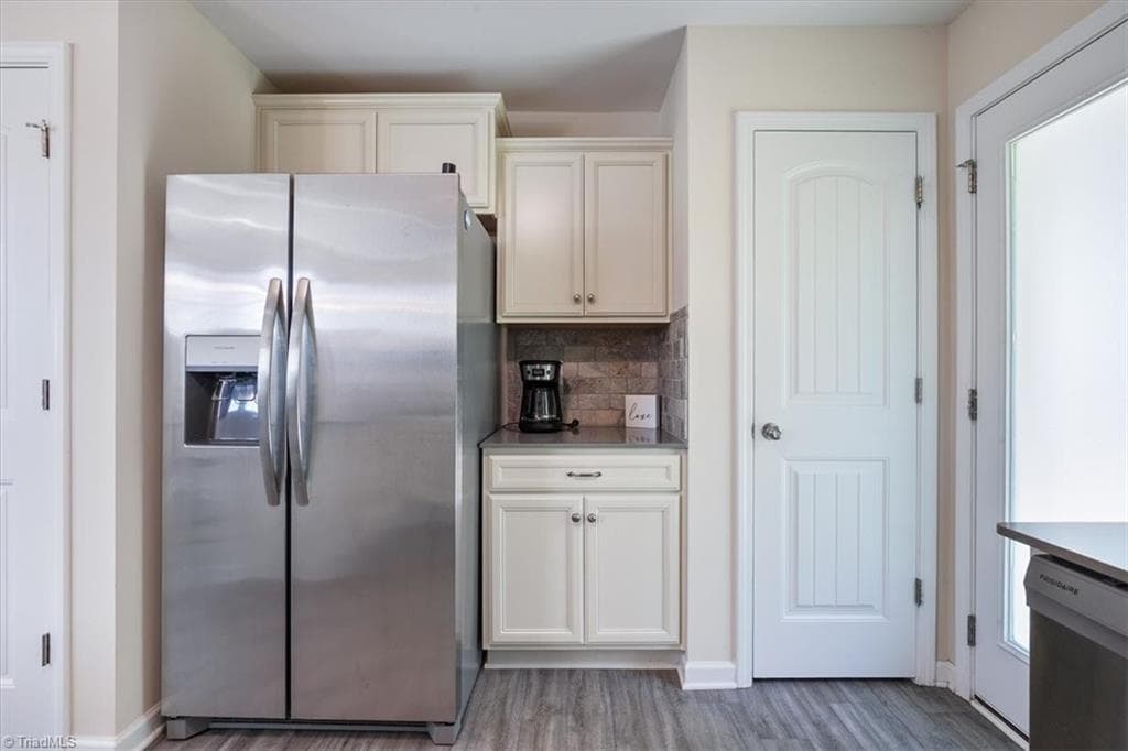 Stick/Site Built at 3807 Copperfield Court, High Point NC 27265, photo 15 of 38