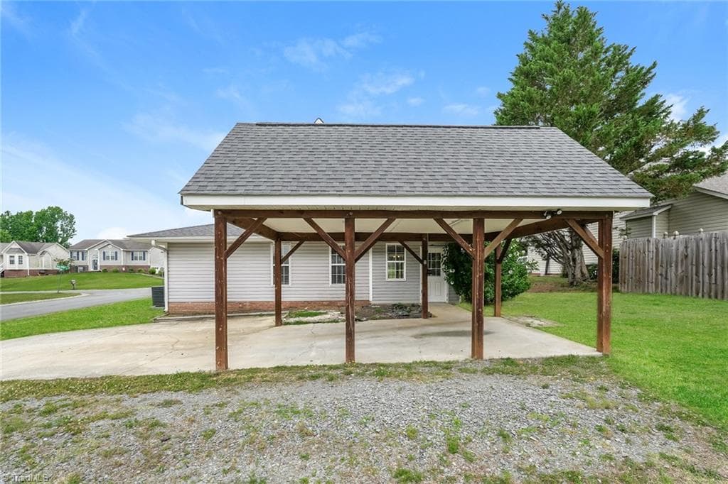 Stick/Site Built at 4875 Lance Ridge Lane, Winston-Salem NC 27127, photo 20 of 22