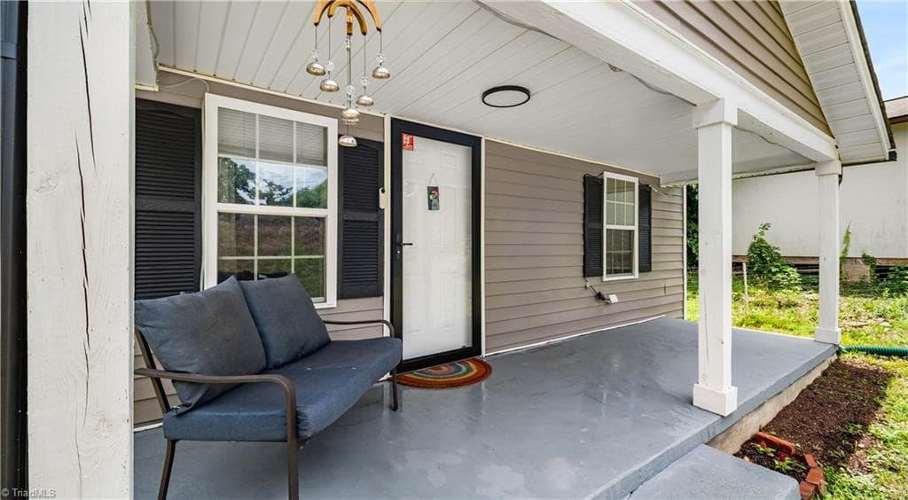 Stick/Site Built at 1111 Brentwood Street, High Point NC 27260, photo 4 of 33