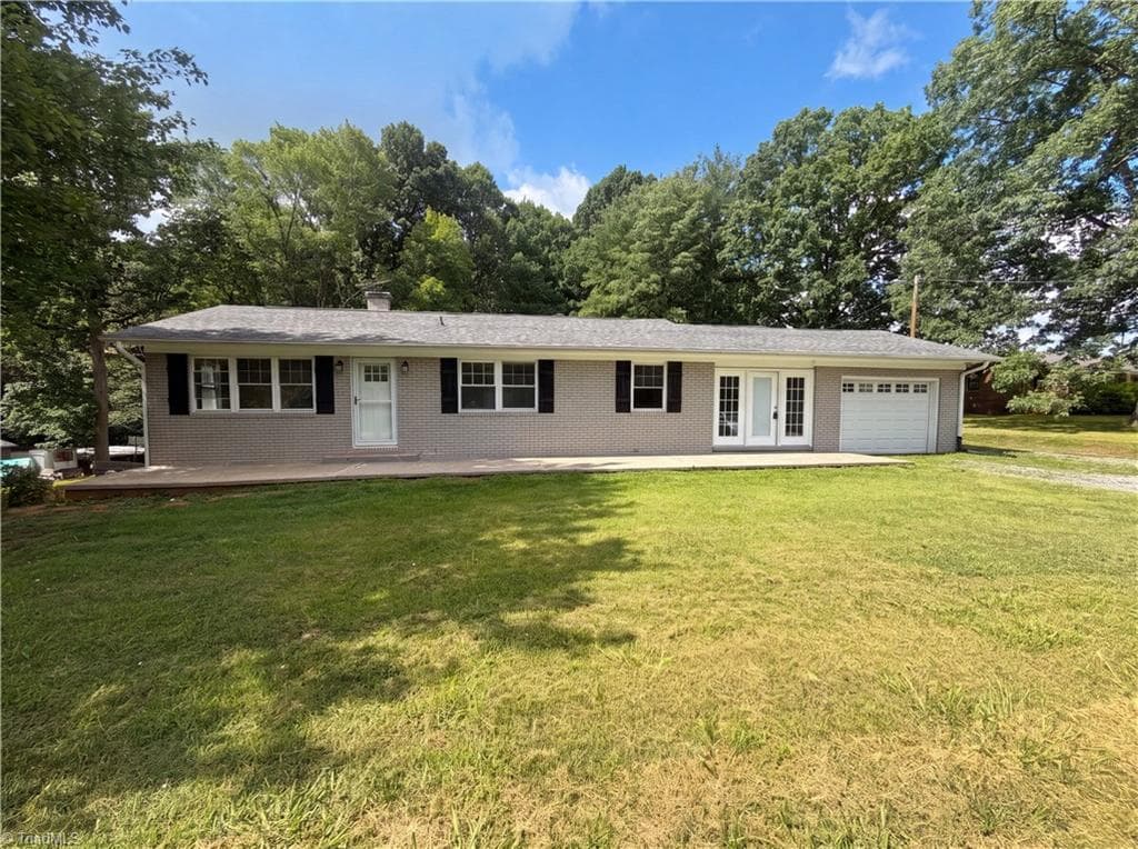 5025 Forbush Road, East Bend NC 27018