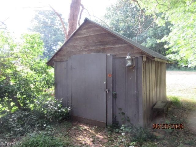 Stick/Site Built at 2718 Darden Road, Greensboro NC 27407, photo 3 of 14