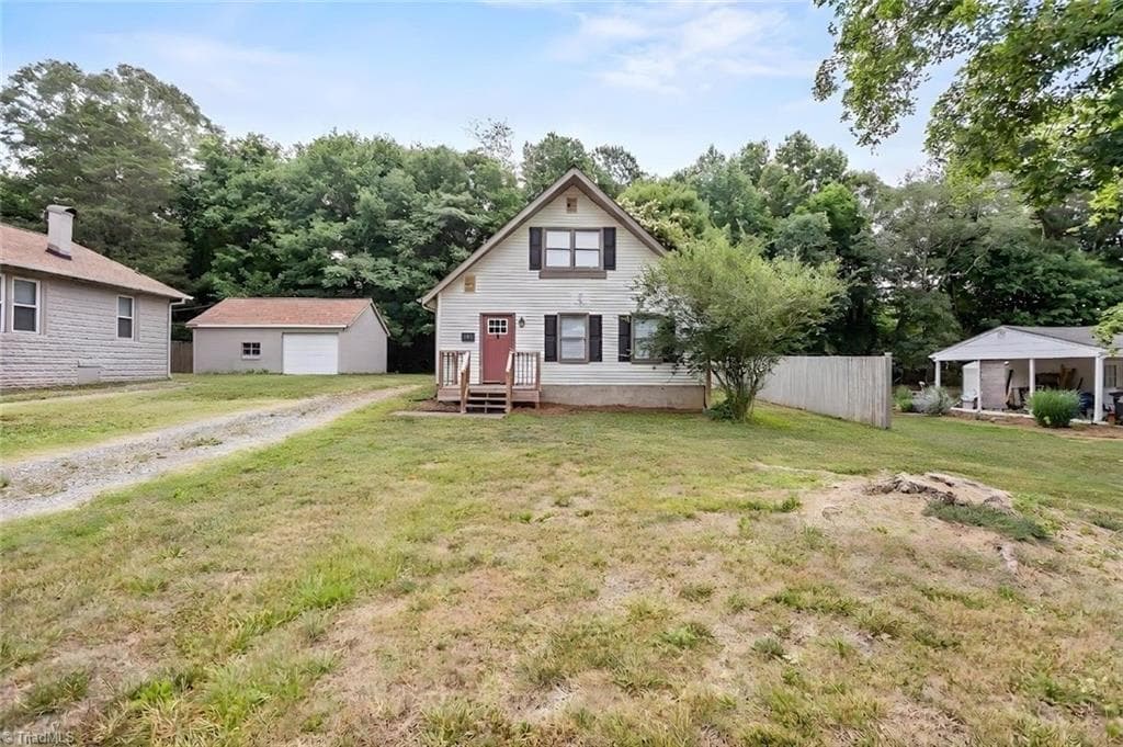 Stick/Site Built at 131 Lindbergh Street, Winston-Salem NC 27104, Winston-Salem, photo 24 of 36