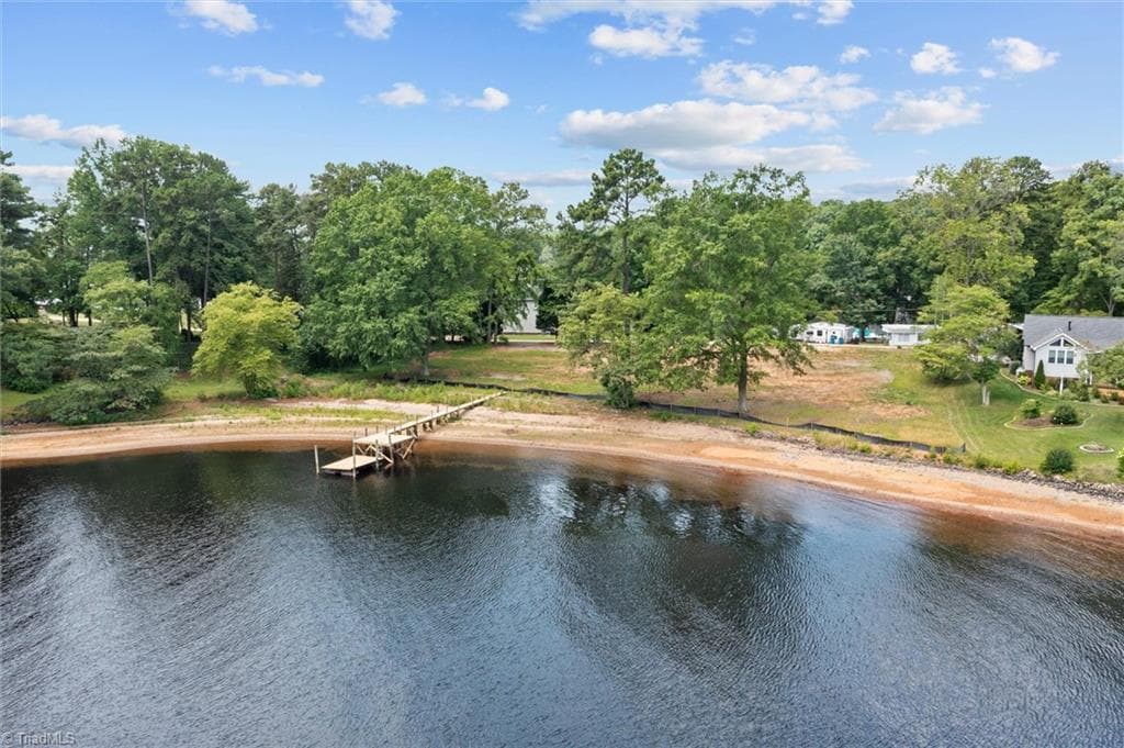 Single Family Residence at 8924 Holdsclaw Road, Terrell NC 28682, photo 4 of 16