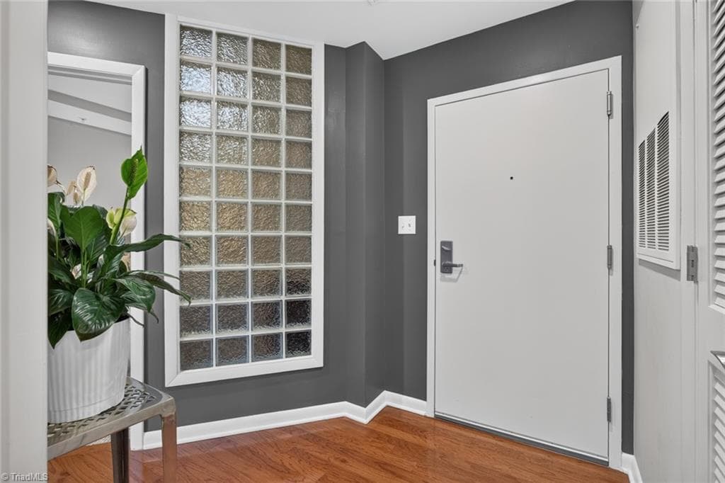 Stick/Site Built at 605 W Market Street # 206, Greensboro NC 27401, photo 4 of 28