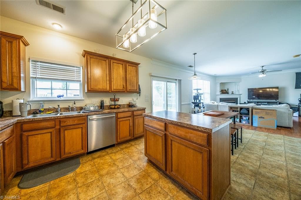 Stick/Site Built at 4949 Old Towne Village Circle, Pfafftown NC 27040, Pfafftown, photo 13 of 38