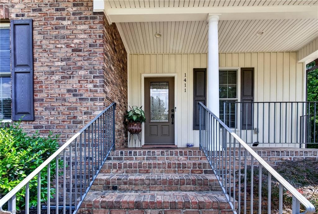 Stick/Site Built at 1411 Emerywood Drive, High Point NC 27262, photo 7 of 45