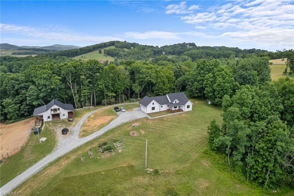 Stick/Site Built at 287 Wolfe Road, Sparta NC 28675, photo 3 of 50