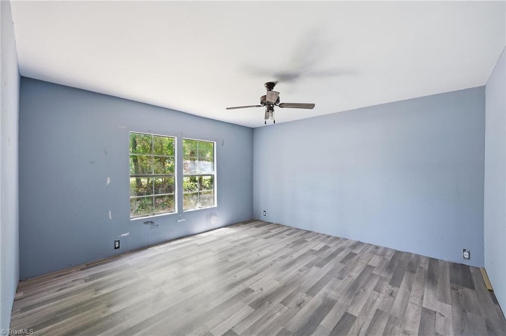 Manufactured Home at 5824 Chestnut Lane, Snow Camp NC 27349, photo 14 of 34