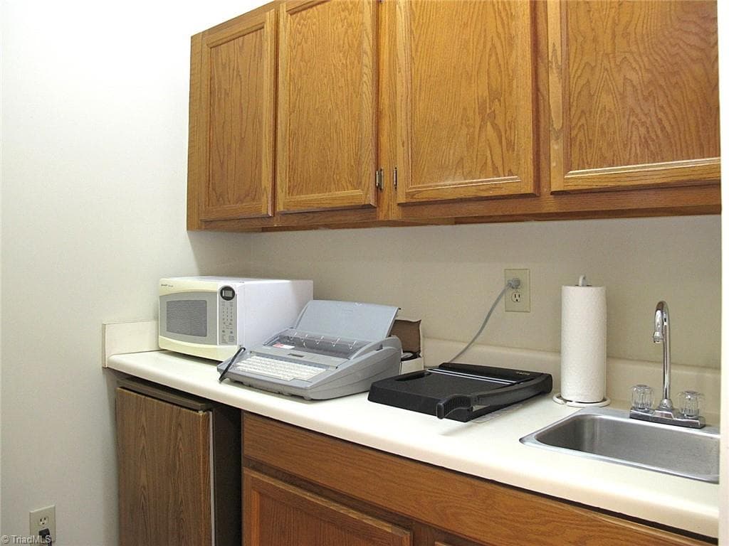 Office at 1365 Westgate Center Drive # 1, Winston-Salem NC 27103, Winston-Salem, photo 11 of 26