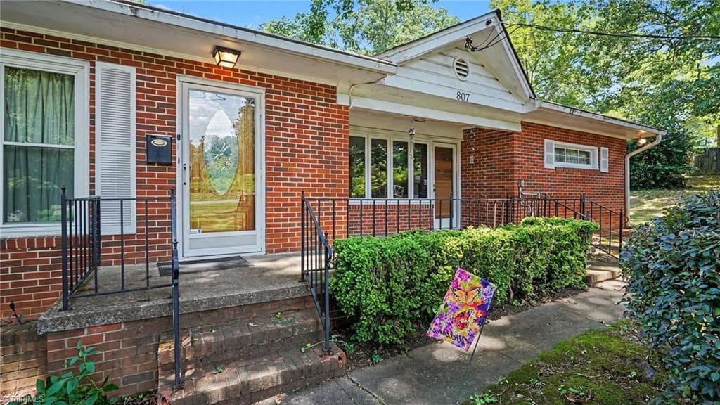 Stick/Site Built at 807 E Salisbury Street, Asheboro NC 27203, photo 4 of 23