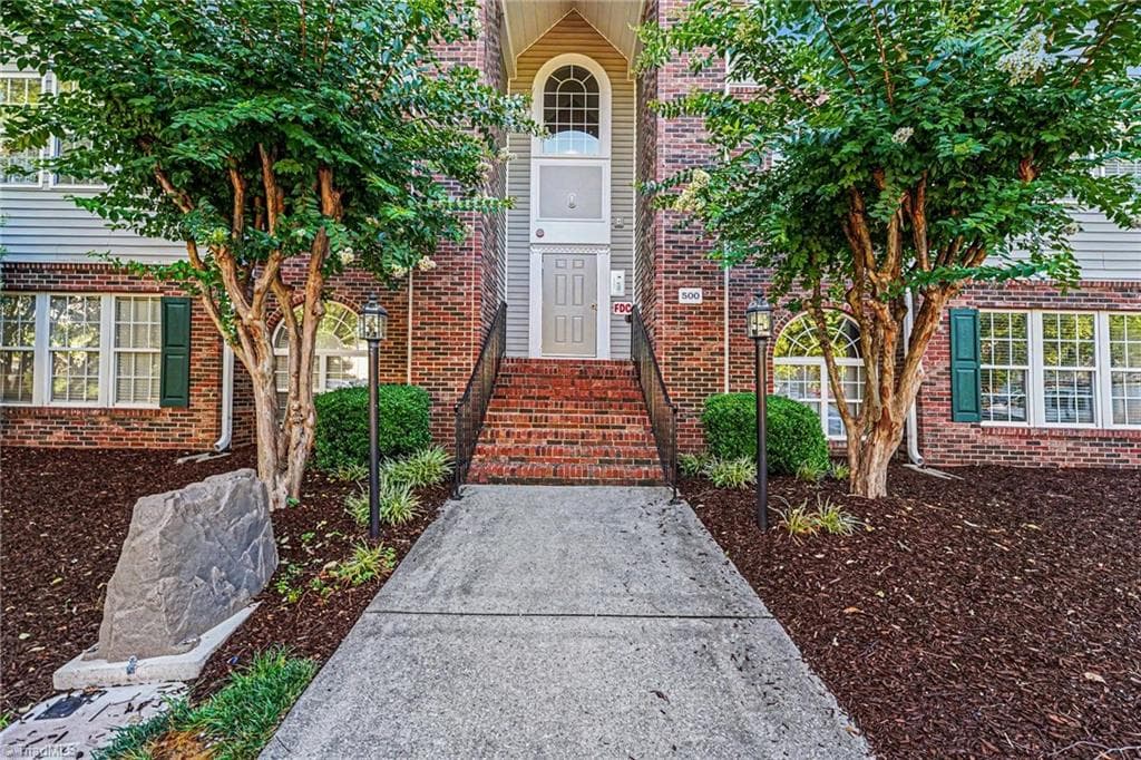 Stick/Site Built at 524 Scholastic Court, Winston-Salem NC 27106, Winston-Salem, photo 3 of 17