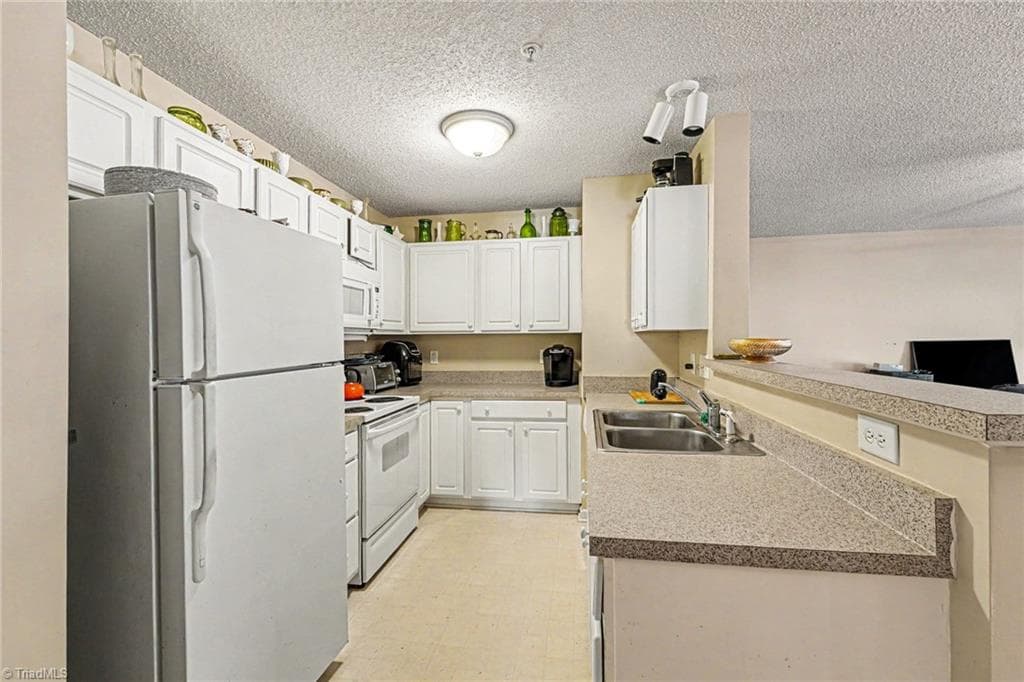 Stick/Site Built at 524 Scholastic Court, Winston-Salem NC 27106, Winston-Salem, photo 11 of 17