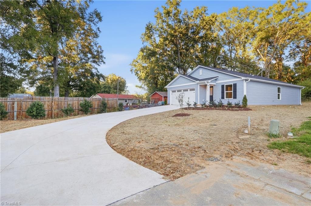 Stick/Site Built at 344 Poppy Court, Eden NC 27288, photo 2 of 30