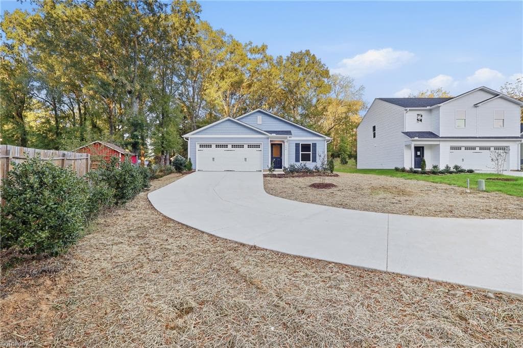 Stick/Site Built at 344 Poppy Court, Eden NC 27288, photo 3 of 30