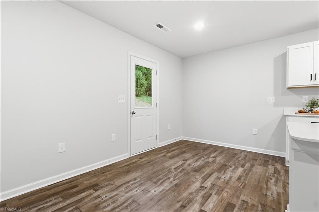 Stick/Site Built at 332 Poppy Court, Eden NC 27288, photo 10 of 34