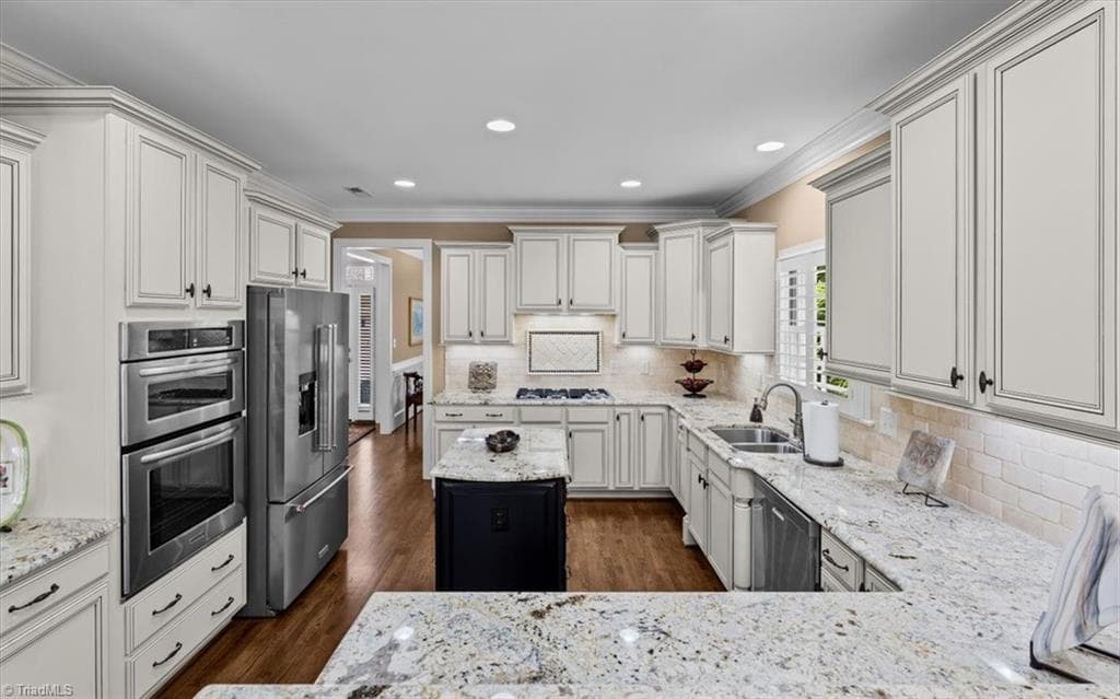 Stick/Site Built at 19 Blakeney Place, Greensboro NC 27408, photo 12 of 50