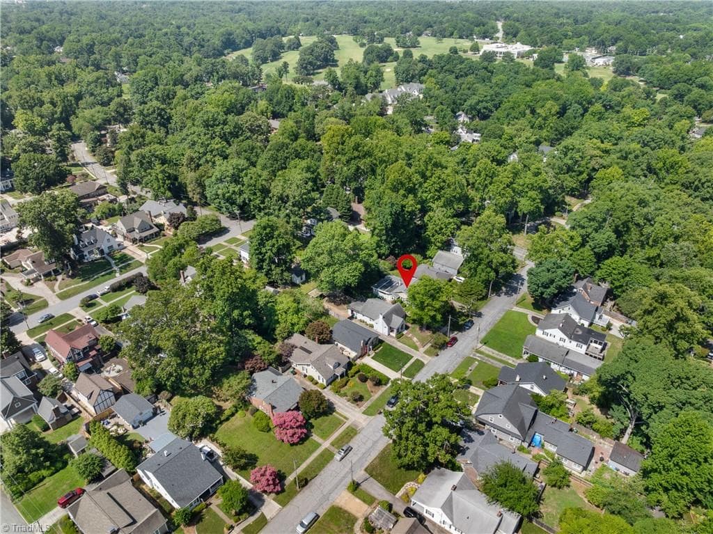 Stick/Site Built at 415 Otteray Avenue, High Point NC 27262, photo 3 of 39
