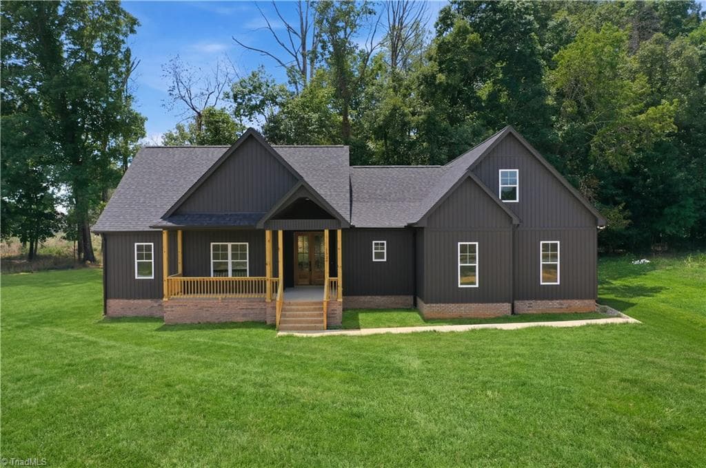 1520 Pack Lane, Mebane NC 27302
