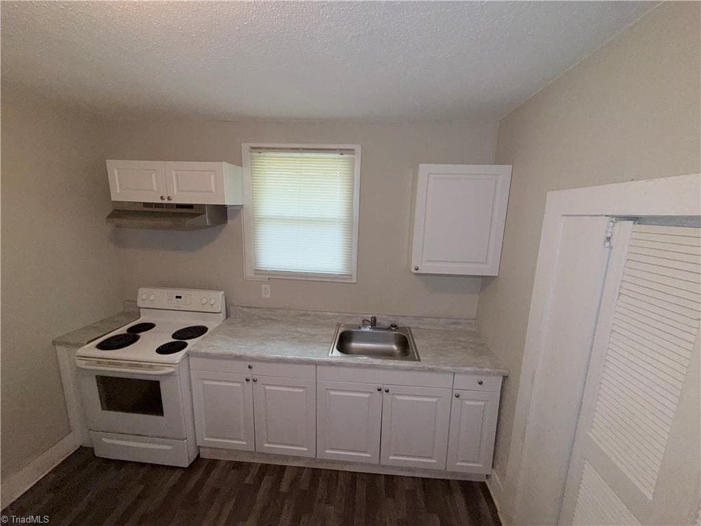 Stick/Site Built at 328 Ennis Street, High Point NC 27260, High Point, photo 41 of 50
