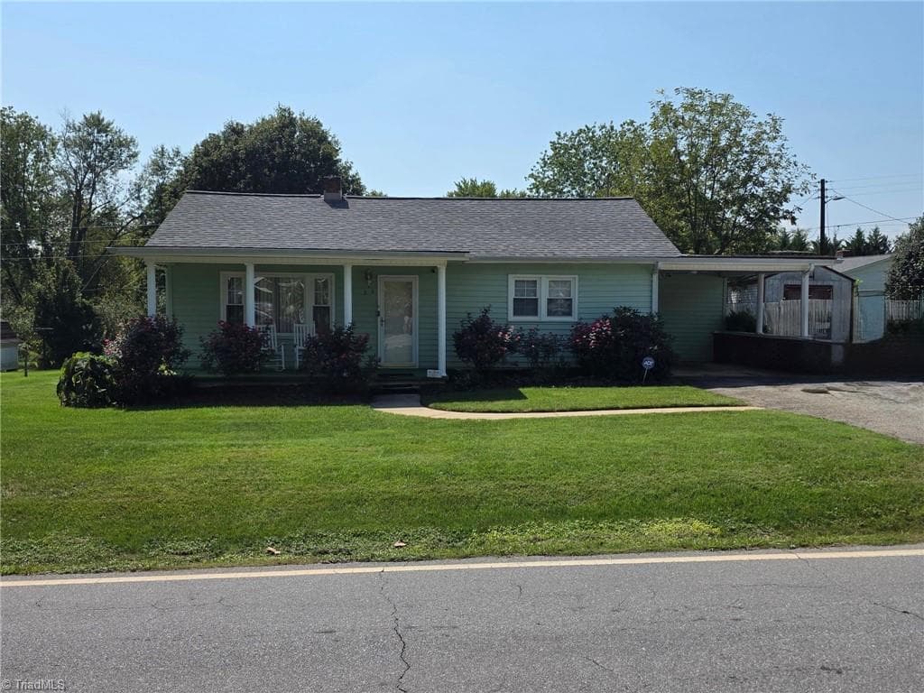 Stick/Site Built at 264 Fairplains Road, North Wilkesboro NC 28659, North Wilkesboro, photo 3 of 22