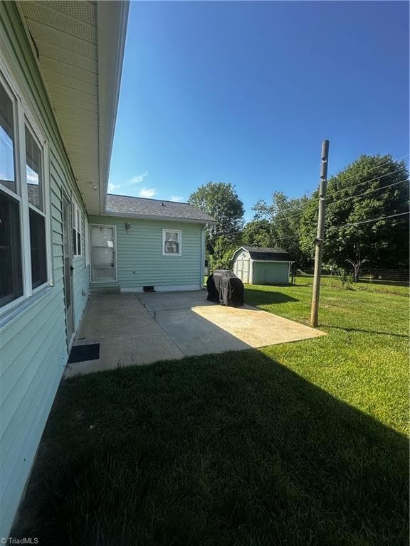Stick/Site Built at 264 Fairplains Road, North Wilkesboro NC 28659, North Wilkesboro, photo 4 of 22