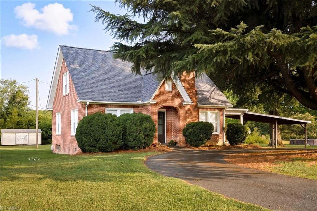500 Midway School Road, Lexington NC 27295