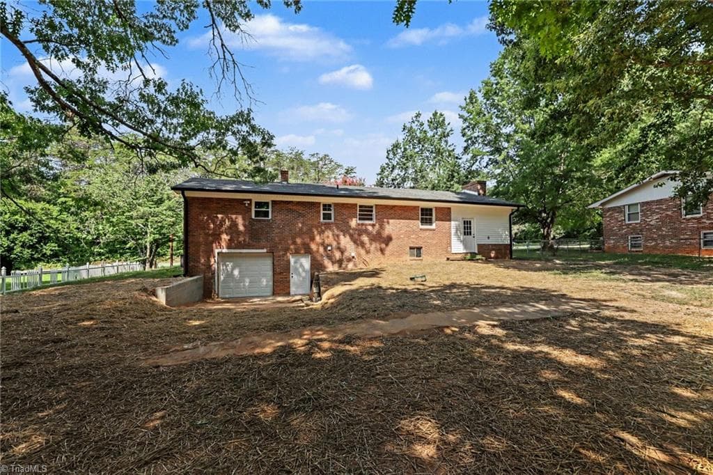 Stick/Site Built at 911 Harrison Crossroad Loop, Reidsville NC 27230, photo 28 of 35