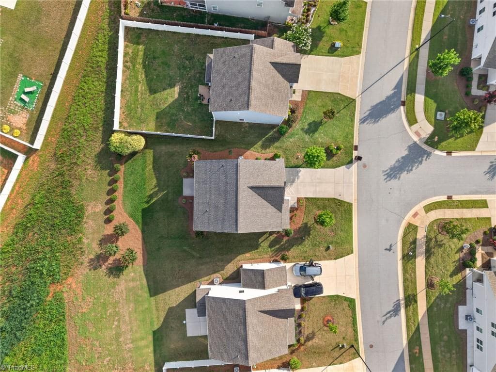 Stick/Site Built at 3424 Vickrey Woods Place, High Point NC 27260, photo 38 of 44