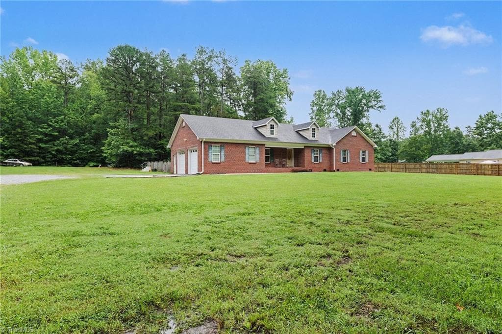 373 Bradley Tysinger Road, Lexington NC 27295