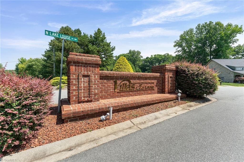 Stick/Site Built at 115 Lake Louise Drive, Mocksville NC 27028, photo 4 of 50