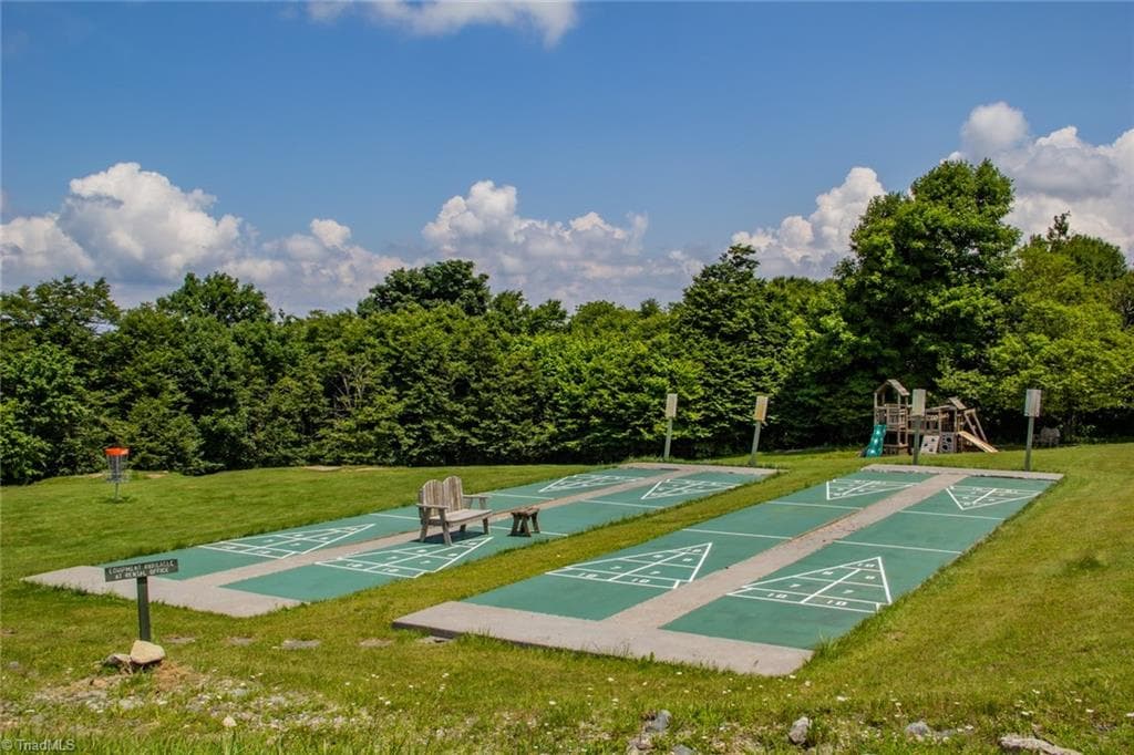 Stick/Site Built at 301 Pinnacle Inn Road # 1110, Beech Mountain NC 28604, Beech Mountain, photo 44 of 50