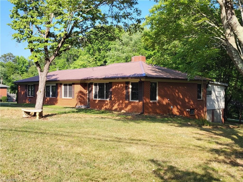 Stick/Site Built at 2678 Allred Road, Lexington NC 27292, photo 6 of 25
