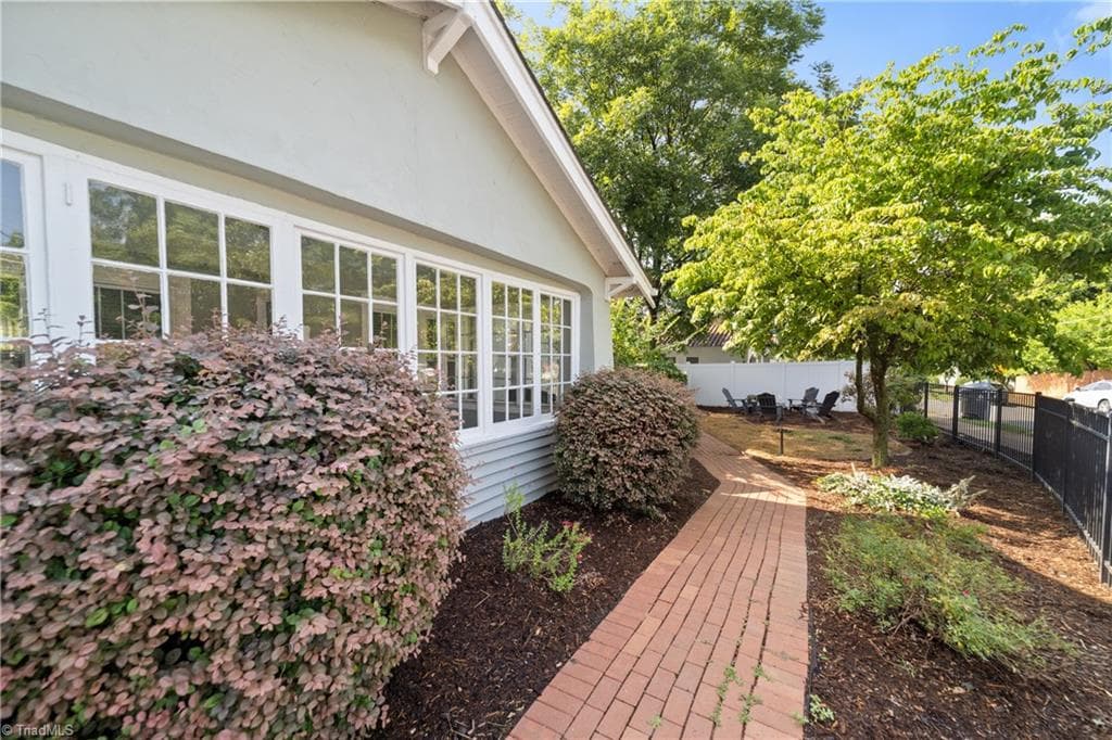 Stick/Site Built at 641 S Hawthorne Road, Winston-Salem NC 27103, Winston-Salem, photo 40 of 44