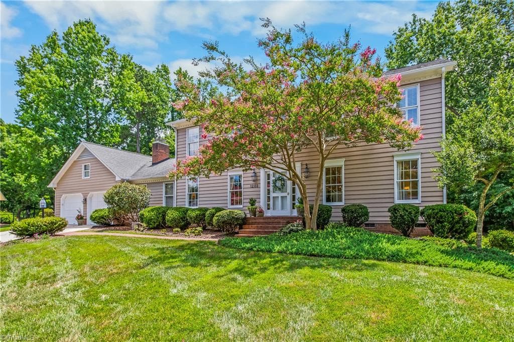 Stick/Site Built at 1203 Brookfield Court, High Point NC 27262, photo 6 of 50