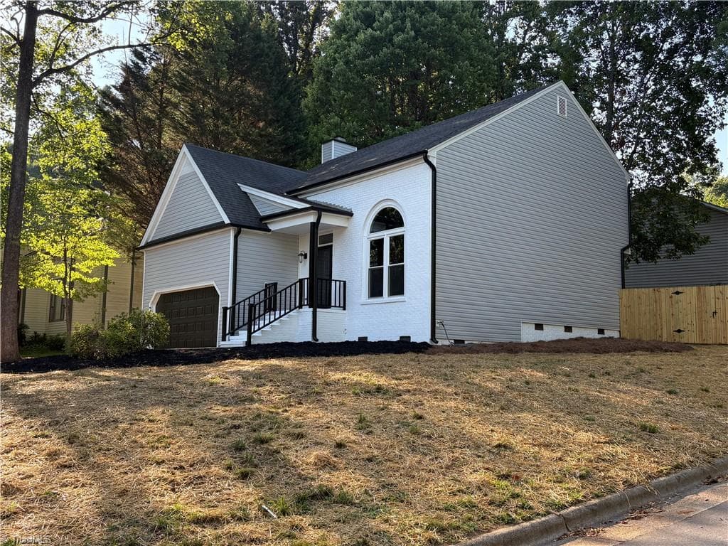 Stick/Site Built at 6100 Clarkwood Circle, Greensboro NC 27410, photo 3 of 42