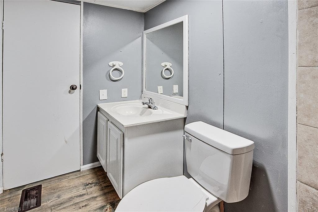 Manufactured Home at 4864 US Highway 220, Asheboro NC 27205, Asheboro, photo 79 of 94