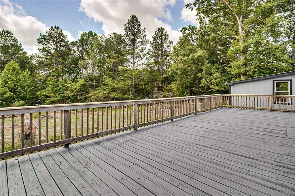 Manufactured Home at 4864 US Highway 220, Asheboro NC 27205, Asheboro, photo 15 of 94