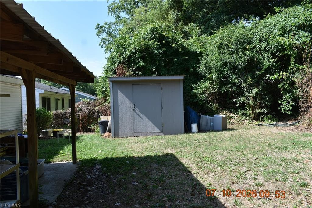 Stick/Site Built at 1410 Town Street, Greensboro NC 27407, photo 4 of 13