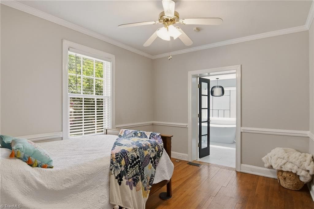 Stick/Site Built at 2209 W Friendly Avenue, Greensboro NC 27403, photo 14 of 46