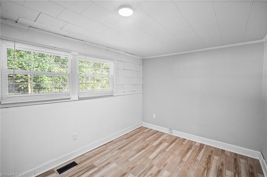 Stick/Site Built at 710 Edgewood Avenue, Thomasville NC 27360, photo 21 of 26