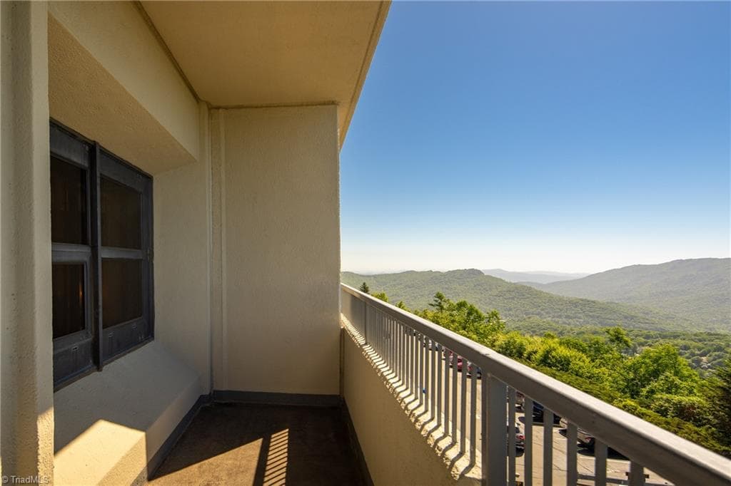Stick/Site Built at 303 Sugar Top Drive # 2210, Banner Elk NC 28604, Banner Elk, photo 5 of 50