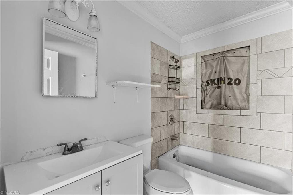Stick/Site Built at 1724 Glenwood Avenue, Greensboro NC 27403, photo 16 of 26