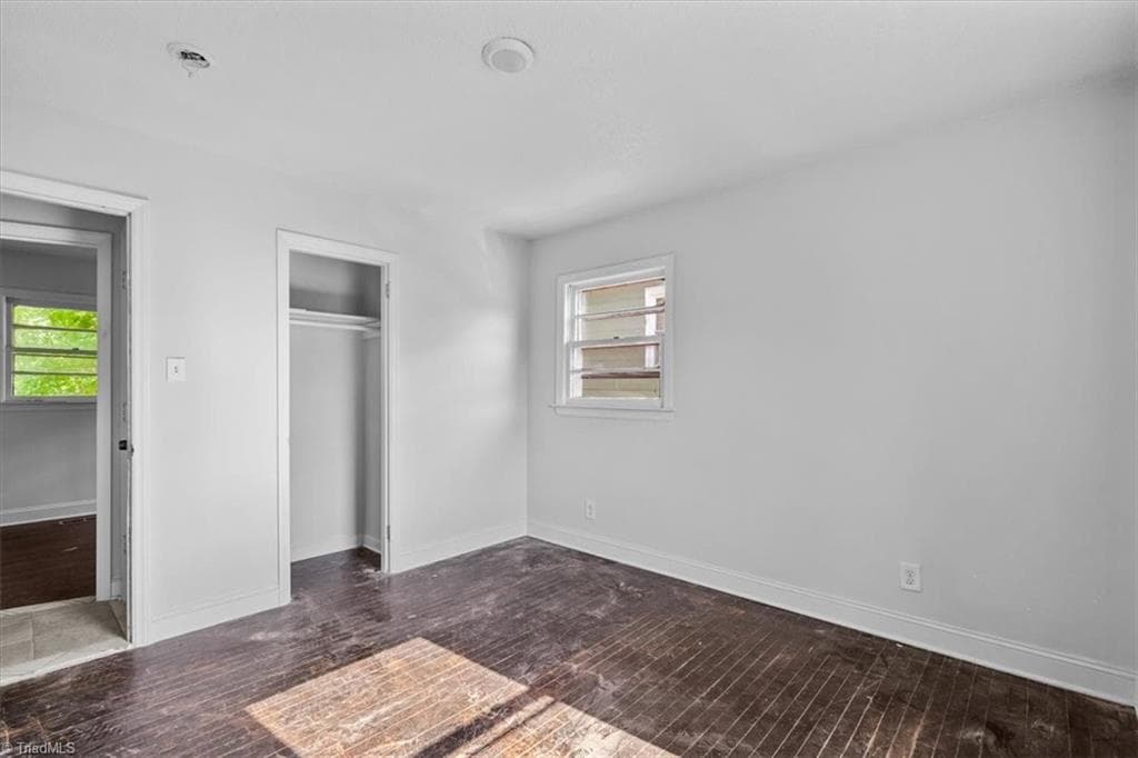Stick/Site Built at 1724 Glenwood Avenue, Greensboro NC 27403, photo 14 of 26