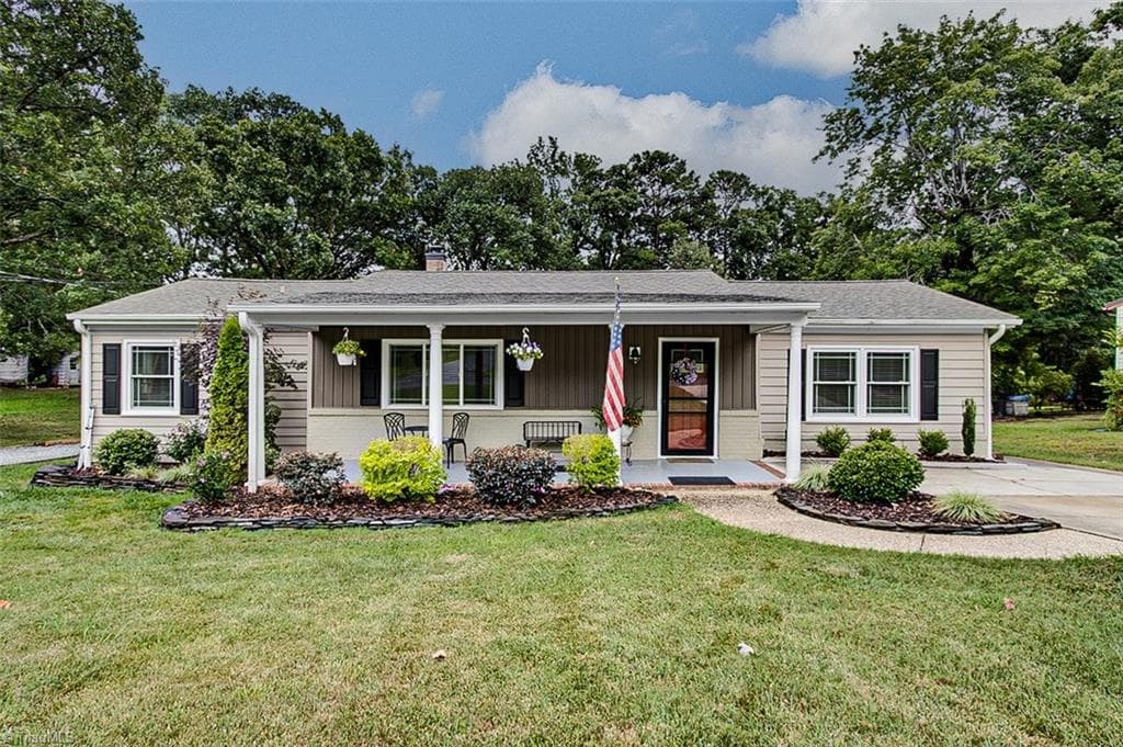 592 Morton Avenue, Asheboro NC 27205