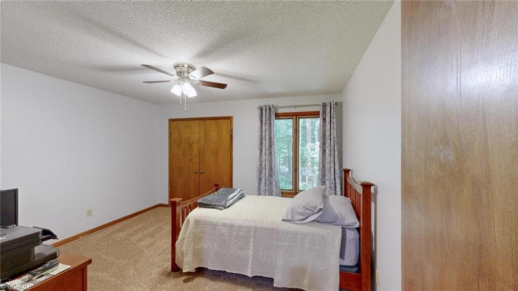 Stick/Site Built at 689 Barker Road, Winston-Salem NC 27107, Winston-Salem, photo 23 of 41