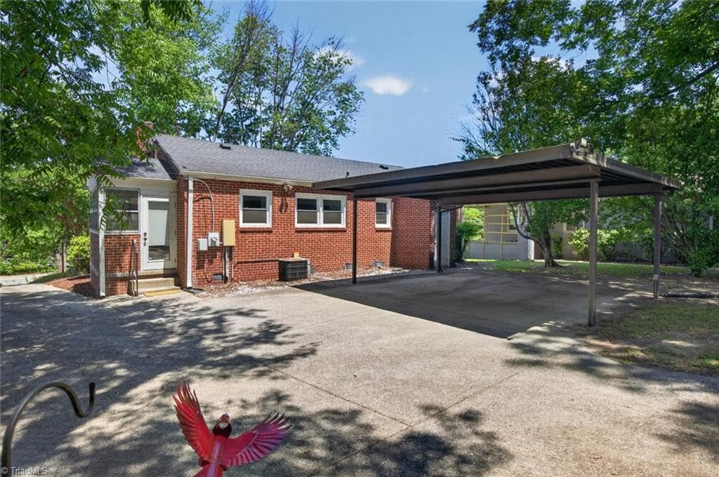 Stick/Site Built at 215 S Lindell Road, Greensboro NC 27403, photo 31 of 32
