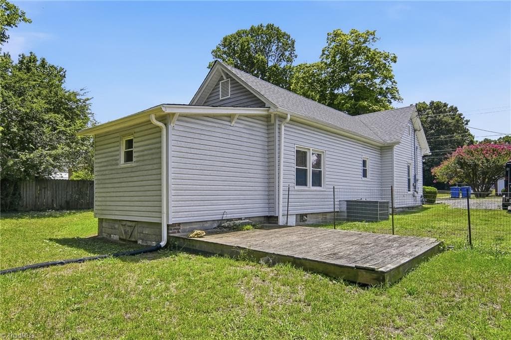 Stick/Site Built at 812 S Salisbury Street, Mocksville NC 27028, photo 26 of 30