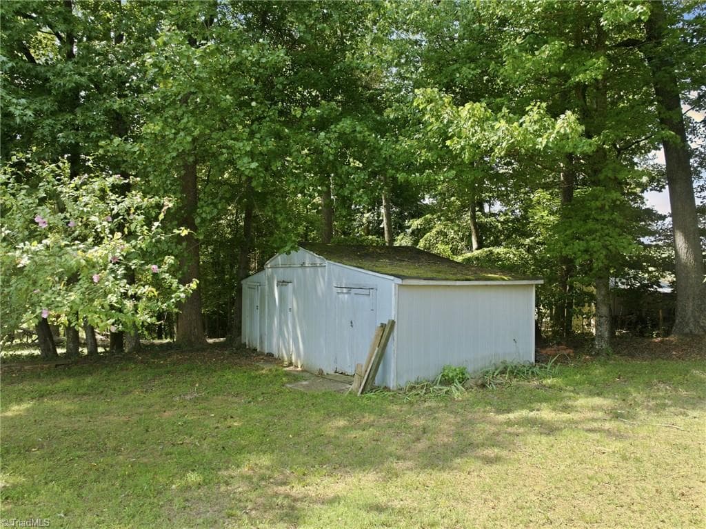Stick/Site Built at 8405 Stafford Mill Road, Oak Ridge NC 27310, photo 5 of 22